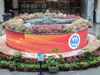 軍迷有福！我國首艘航母“遼寧號”模型亮相上海地鐵站，將持續展出1個月