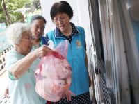 上海這個小區“高空拋垃圾”20多年，居然能接受“定時定點”？