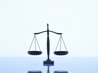 天降三把刀”肇事者終被刑拘,治高空拋物,法律還有什么辦法 天降三把刀”肇事者終被刑拘,治高空拋物,法律還有什么辦法