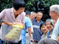 被總書記點贊的“小巷總理”朱國萍:我的根在社區 被總書記點贊的“小巷總理”朱國萍:我的根在社區