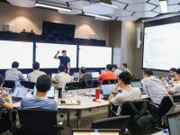 微軟與上海儀電“合伙”開培訓班,學員每周需脫產一天,企業還搶著送員工去…… 微軟與上海儀電“合伙”開培訓班,學員每周需脫產一天,企業還搶著送員工去……