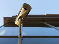 上海已排查22.3萬幢房屋高空墜物隱患風險,正研究房屋使用安全立法 上海已排查22.3萬幢房屋高空墜物隱患風險,正研究房屋使用安全立法