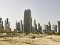 前7月全國房地產開發投資72843億元 同比增長10.6%