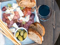 白俄羅斯進口商品來了！綠地控股簽約三年采購5億美元，進博會將首發特色商品