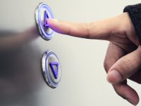 上海住宅加裝電梯門檻將再放寬!取消“一票否決”,力爭年內各區都有老小區立項 上海住宅加裝電梯門檻將再放寬!取消“一票否決”,力爭年內各區都有老小區立項