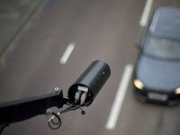 不系安全帶、開車打電話都會被拍！上海啟用高速公路多功能復合型電子警察