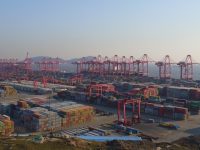 他會說“外星人語言”?不,他只是創造了全世界“最聰明”的集裝箱碼頭“大腦” 他會說“外星人語言”?不,他只是創造了全世界“最聰明”的集裝箱碼頭“大腦”