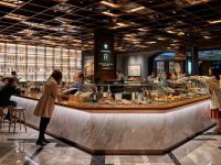 “夜間區長”楊東升：發展夜間經濟，讓市場“發聲”與“表演”