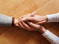 “銀發經濟”中有一群青年“淘金”者,等待他們的是光明坦途還是暗礁叢生? “銀發經濟”中有一群青年“淘金”者,等待他們的是光明坦途還是暗礁叢生?