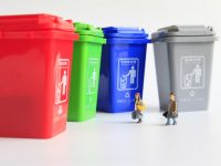 這四個月來,上海16個區共回收生活垃圾可回收物114萬噸 這四個月來,上海16個區共回收生活垃圾可回收物114萬噸