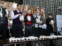 100雙粉紅芭蕾舞鞋點亮愛與希望