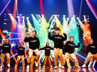 組團角逐、專家點評、行業認證……申城青少年的競技舞臺越來越專業