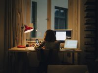 燈具老化影響學生視力被忽視?上海用這項“全國首創”解決教室照明環境隱患 燈具老化影響學生視力被忽視?上海用這項“全國首創”解決教室照明環境隱患