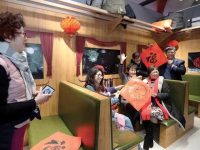 出租車司機眼中的上海“春運”:崇明人吳淞碼頭趕頭班船,新疆旅客返鄉探親最辛勞 出租車司機眼中的上海“春運”:崇明人吳淞碼頭趕頭班船,新疆旅客返鄉探親最辛勞