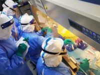 新冠病毒核酸檢測試劑盒原料屬危化品，通關卻獲“移動實驗室”待遇