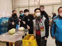 蘇寧店長為何去冷庫練習臂力?疫情中的“速凍”崗位迎來“速配”…… 蘇寧店長為何去冷庫練習臂力?疫情中的“速凍”崗位迎來“速配”……