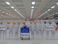 總投資359億元,積塔半導體特色工藝生產線在滬正式投片 總投資359億元,積塔半導體特色工藝生產線在滬正式投片