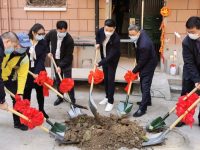 電線遷移、煤氣管線遷移、疫情幾次耽擱加裝進度，一部命運多舛的電梯今開工