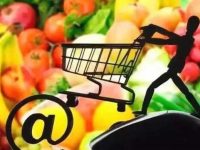 疫中商機：中老年成線上買菜鐵粉，對著手機拿貸款，智能取餐柜需求大爆發……