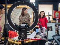 上海成為品牌淘寶直播第一城，運動巨頭、網紅青團、美術館們都上癮了……