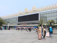 鐵路上海站清明客流環比上升，但不足去年三分之一