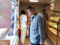 “一元吃雞”增加72萬元營業額,小吃節“骨折價”讓企業起蓬頭 “一元吃雞”增加72萬元營業額,小吃節“骨折價”讓企業起蓬頭