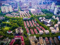 普陀10個手拎馬桶集中的零星舊改地塊全部簽約，26幢舊住房啟動成套改造