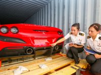 法拉利、奔馳省錢了，進口整車落地上海暫不征稅