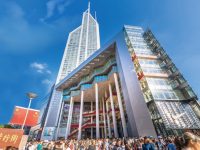 只用一種團購券，還不怕互相搶生意？“百世新”準備改寫南京路歷史