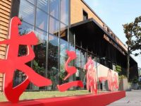 金山區開建3條省際對接道路，開通6條跨省市公交線路