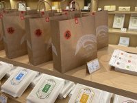 上海南京東路步行街東拓段當街賣米，還有更多想不到……