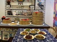 響油鱔絲、糖醋小排、土灶菜飯……上海慶豐收的方式，讓人流口水