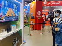 現場玩瘋了,騰訊首次把國行版任天堂游戲機Switch帶到進博會 現場玩瘋了,騰訊首次把國行版任天堂游戲機Switch帶到進博會