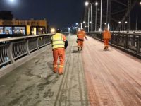 速凍模式開啟，上海5處市屬設施道路結冰，輪渡全線停航，浦江線設備故障晚點