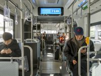 上海市民，71路公交將推出車廂“靜音公約”，你怎么看？