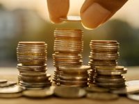 基金賣得這么火，這只在中國首發的不看看？