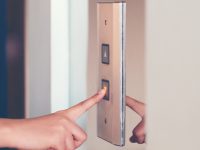 上海依照《民法典》調整加裝電梯業主表決比例:需滿足雙2/3和雙3/4 上海依照《民法典》調整加裝電梯業主表決比例:需滿足雙2/3和雙3/4