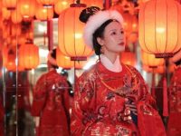 到外灘來一次“穿越”吧，上海這兩處網紅打卡地聯動慶元宵