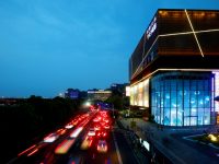 上海正在探索研究境外機構直接在國家會展中心辦國際展覽的可能性 上海正在探索研究境外機構直接在國家會展中心辦國際展覽的可能性