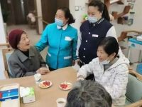 閔行加快打造15分鐘養老服務圈，上半年除了新增24家社區助餐點，還有……