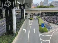 困擾小區16年的出行難，在一個小變革中解決，背后有些曲折……