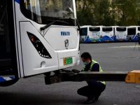 遭遇道路積水、行駛途中出現故障如何應對?上海公交今天舉行綜合應急聯合演練 遭遇道路積水、行駛途中出現故障如何應對?上海公交今天舉行綜合應急聯合演練