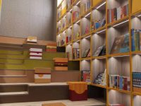 盡管搬過三次家，這家洋快餐巨頭緣何牢牢咬定上海不放？