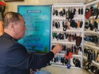 120個車位能停250輛車，業主百萬豪車放心交保安，上海一小區解停車難