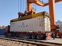 半個月內，鐵路運抵上海的保供物資已達4.74萬噸