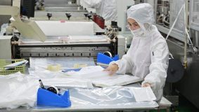 上海建設企業忙不停:數千名員工轉為抗疫志愿者,“輪戰”道口護送物資進城 上海建設企業忙不停:數千名員工轉為抗疫志愿者,“輪戰”道口護送物資進城