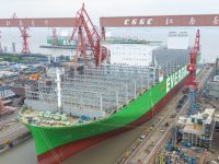 一艘巨輪出塢、一艘巨輪交付，滬東中華復工取得階段性成果