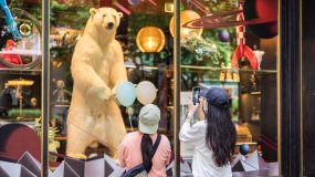 上海新天地開門迎客,用鮮花和氣球暖心迎接市民回歸 上海新天地開門迎客,用鮮花和氣球暖心迎接市民回歸