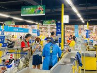 6月1日,上海各大商圈各大商場全面重啟,首批消費者到店買了些啥? 6月1日,上海各大商圈各大商場全面重啟,首批消費者到店買了些啥?
