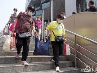 ?南京路步行街迎來23歲生日，再發“億元消費券”